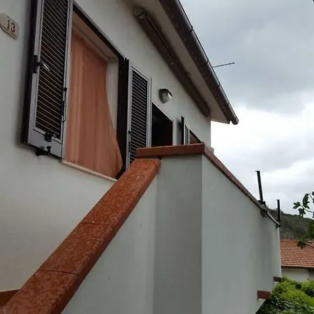 Casa Tina アパート ポモンテ